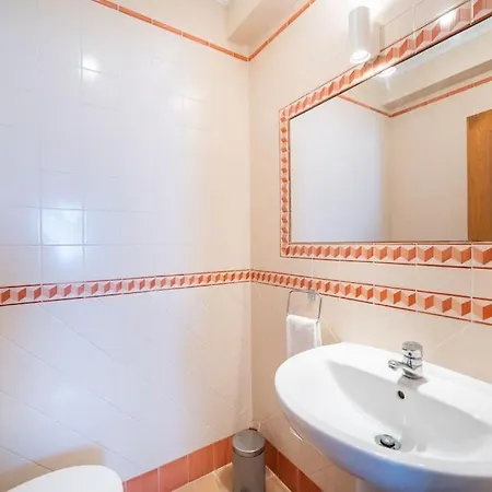 Вилла Serenity Tapada - Pool, Cinema & Gym *