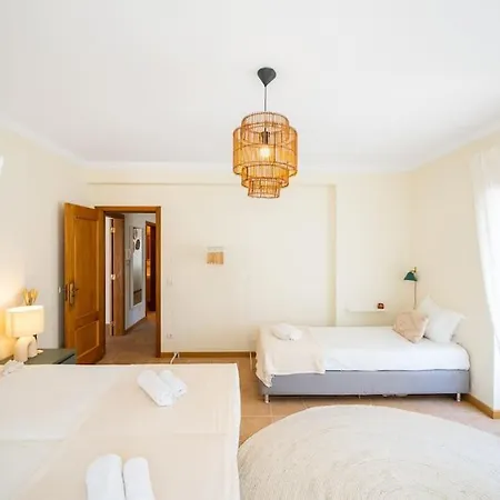 Villa Serenity Tapada - Pool, Cinema Room & Gym