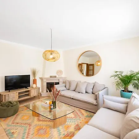 Villa Serenity Tapada - Pool, Cinema Room & Gym Villa Nazaré