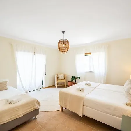 Villa Serenity Tapada - Pool, Cinema Room & Gym Nazaré