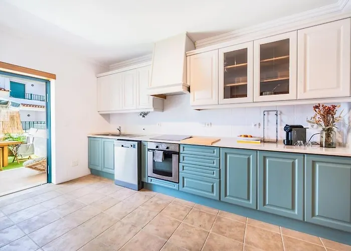 Serenity Tapada - Pool, Cinema & Gym